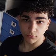 Offro lezione a bambini di elementari e medie, sono un ragazzo giovanissimo residente a Giarre, conosco l'inglese come l'italiano.